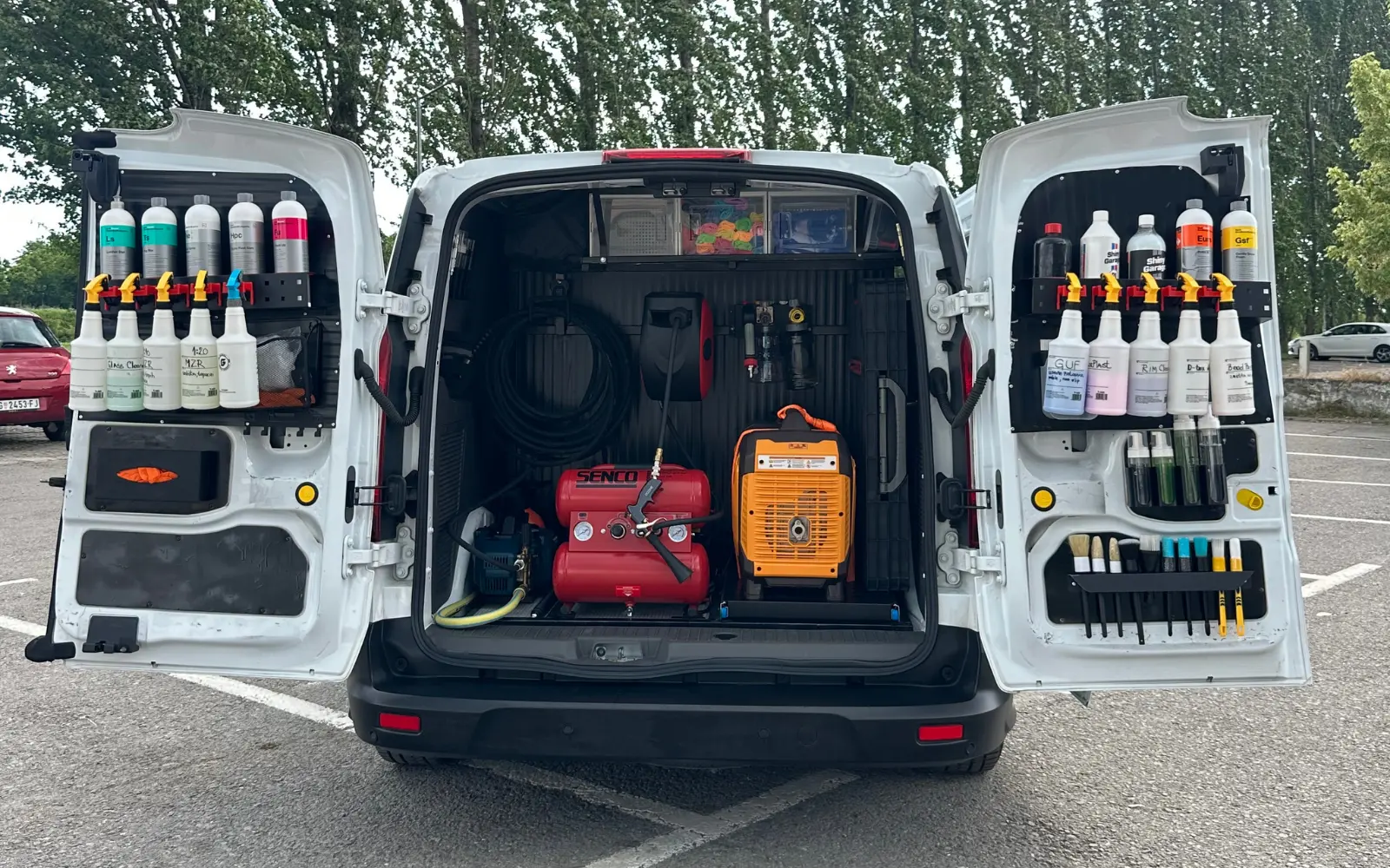 Mobilna oprema za auto detailing na adresi